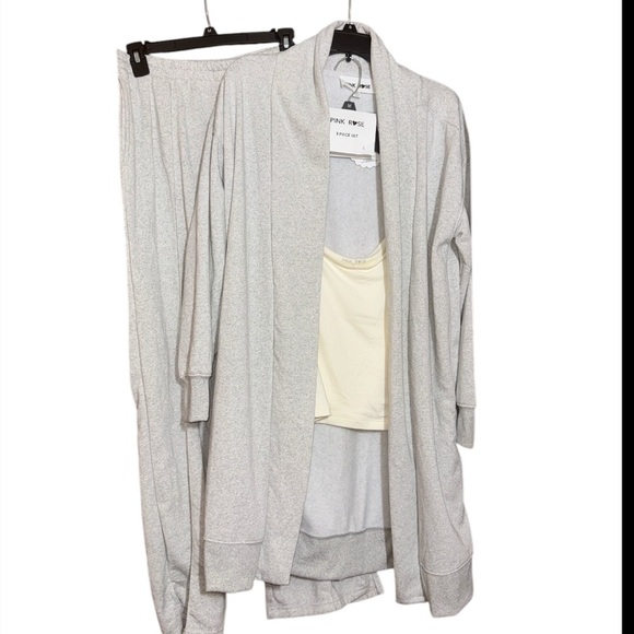 Pink rose, three-piece set new with tags size medium white gray combo - Picture 2 of 9